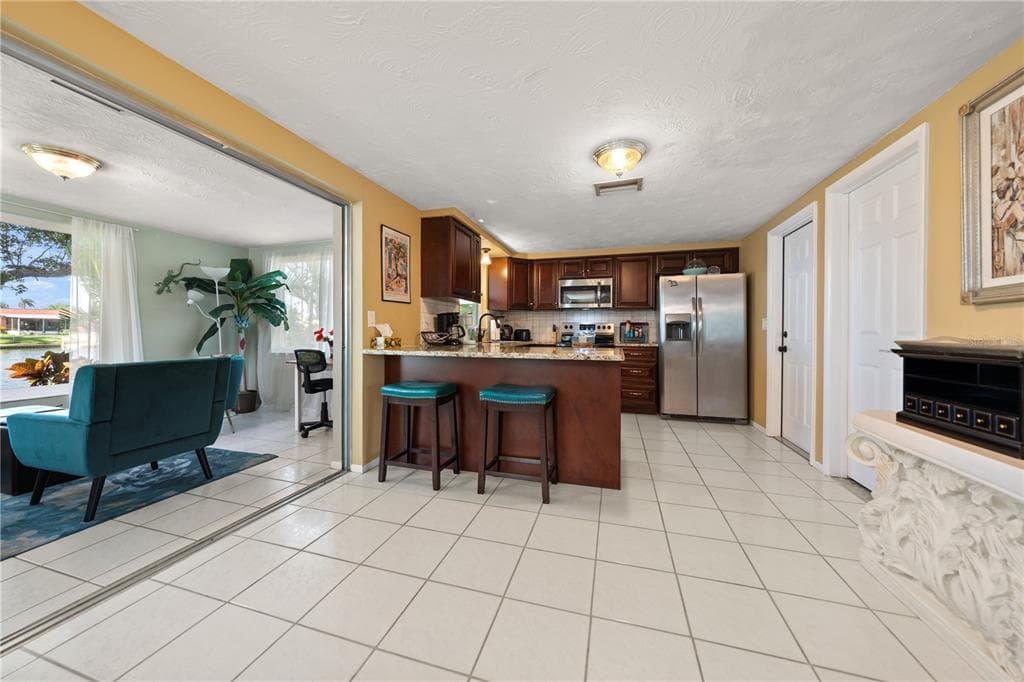 4114 SUNRAY DRIVE photo 9