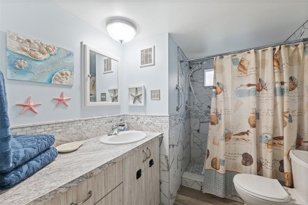 5527 DARLENE STREET photo 23