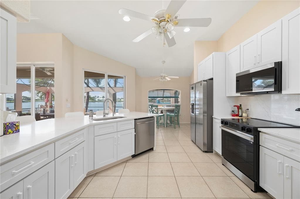 21551 EDGEWATER DRIVE photo 6