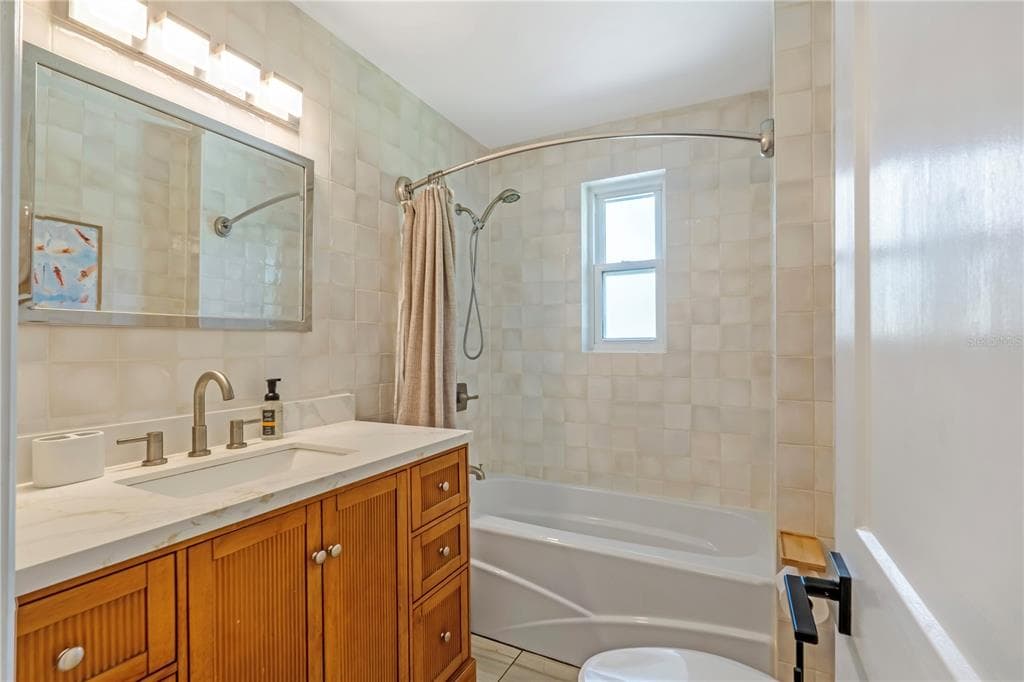 988 SHOCKNEY DRIVE photo 23
