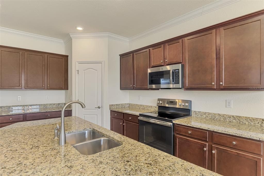 10065 COZY GROVE DRIVE photo 20