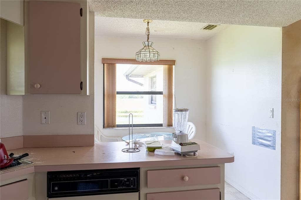 273 ROTONDA CIRCLE photo 14