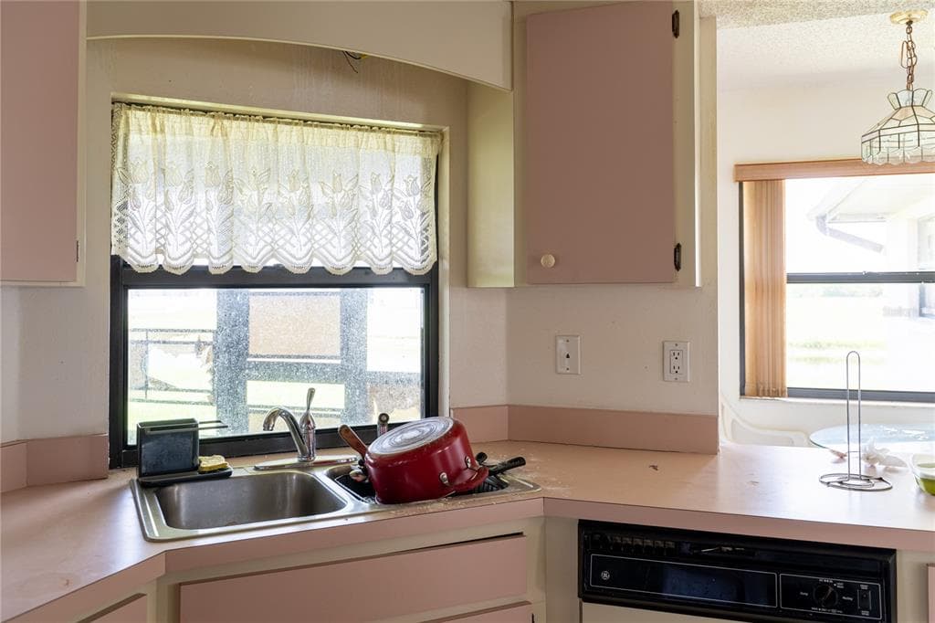 273 ROTONDA CIRCLE photo 15