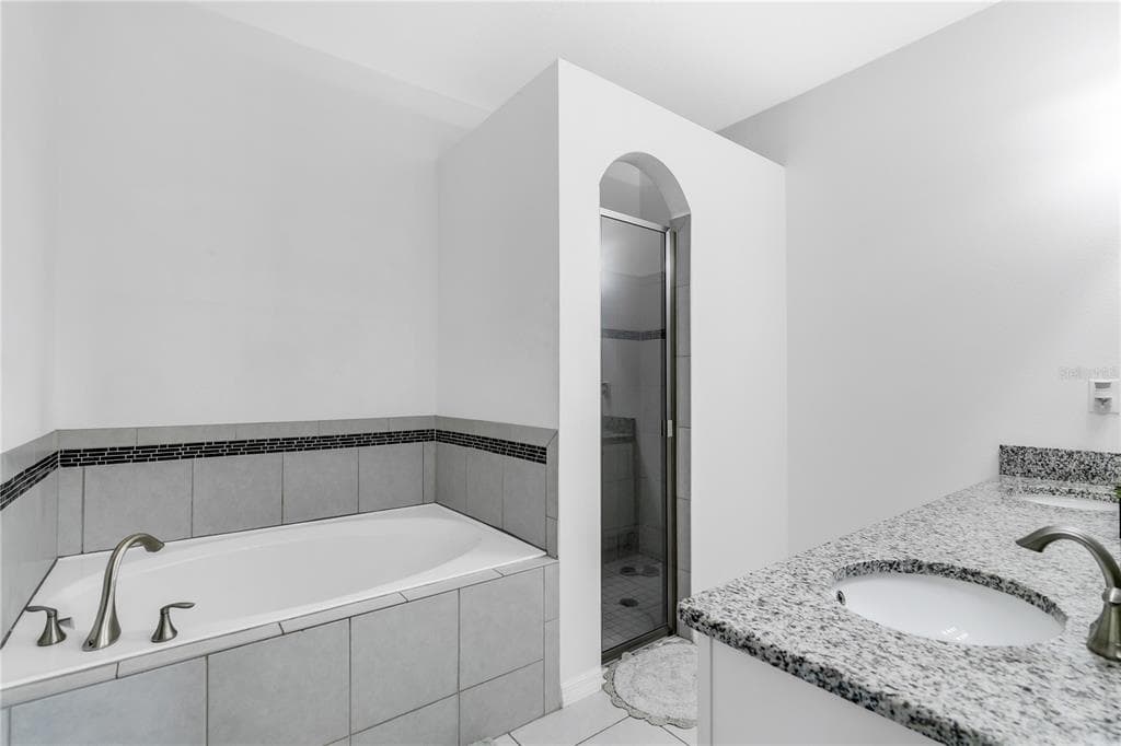 12514 BALLENTRAE FOREST DRIVE photo 23