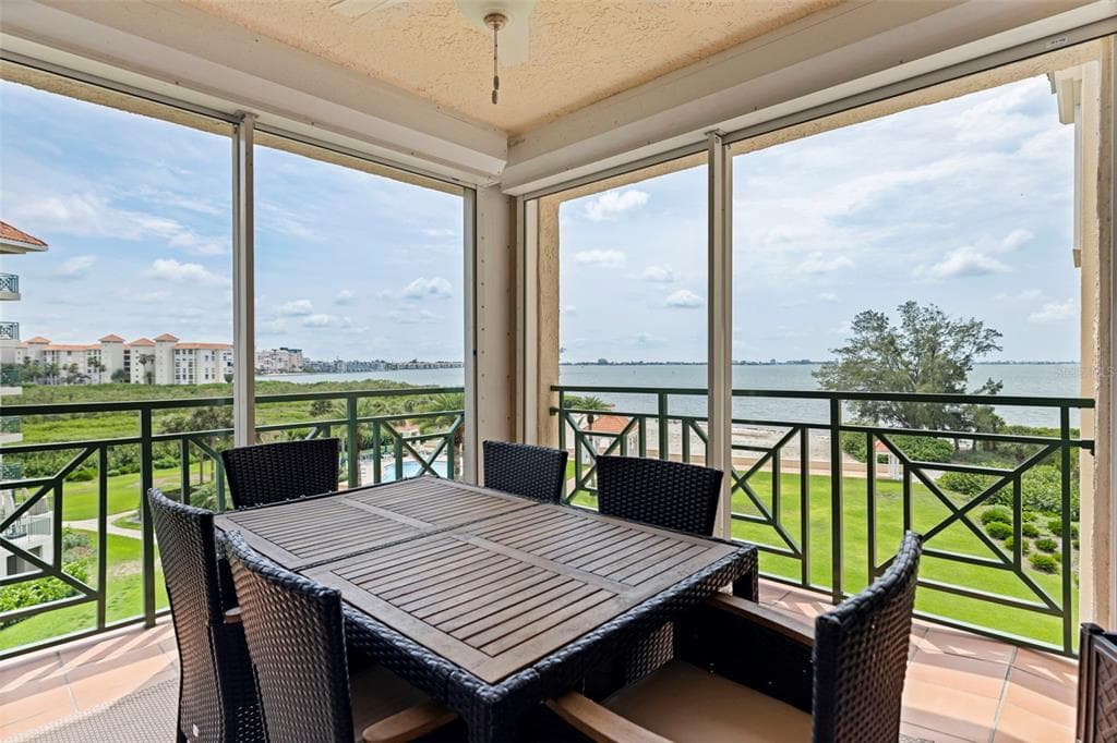 4737 DOLPHIN CAY LANE S 401 photo 2