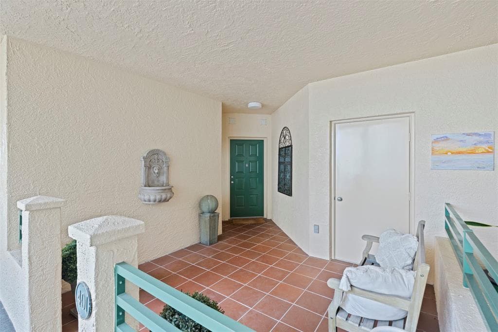 4737 DOLPHIN CAY LANE S 401 photo 3