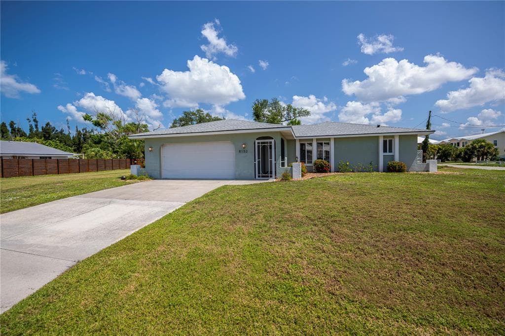 8152 SEASHELL STREET photo 2