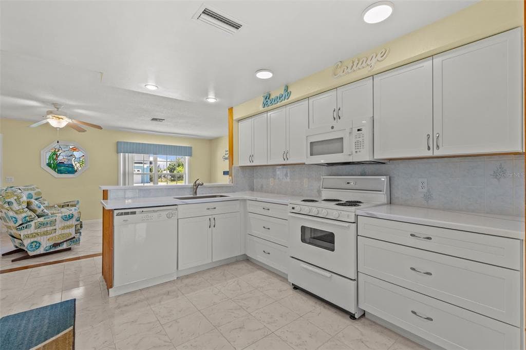 3388 OLEANDER DRIVE photo 19