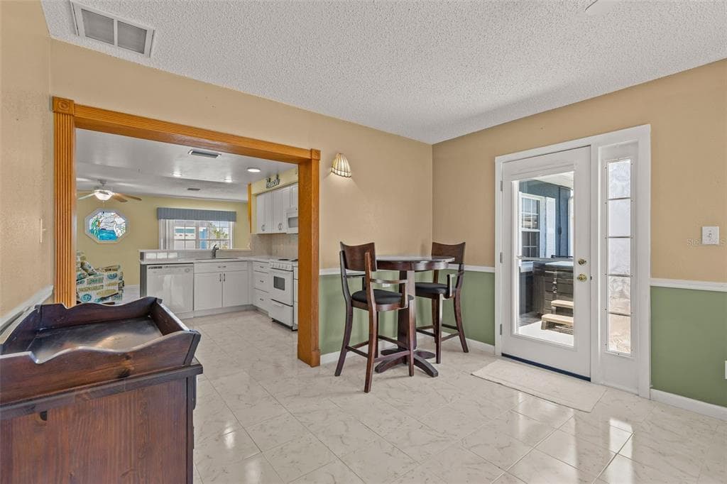 3388 OLEANDER DRIVE photo 25