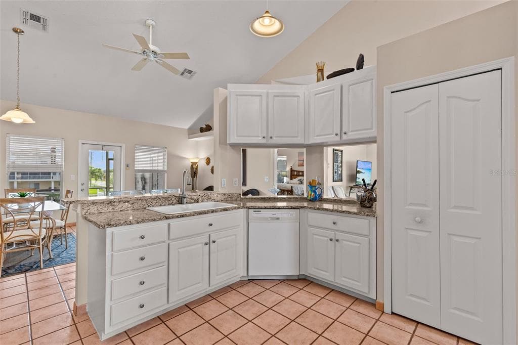 3302 TURKS CAP DRIVE photo 14