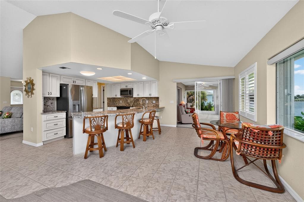 31 MEADOWLARK LANE photo 20