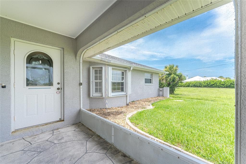 31 MEADOWLARK LANE photo 9