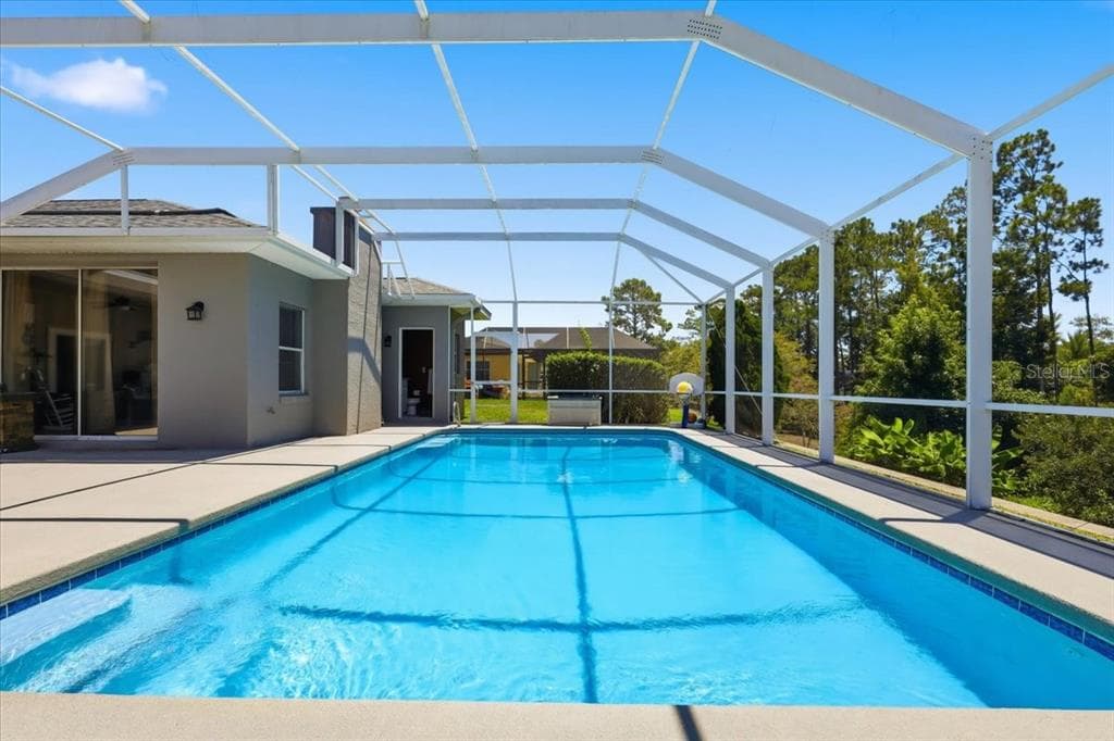 56 WESTBURY LANE photo 24