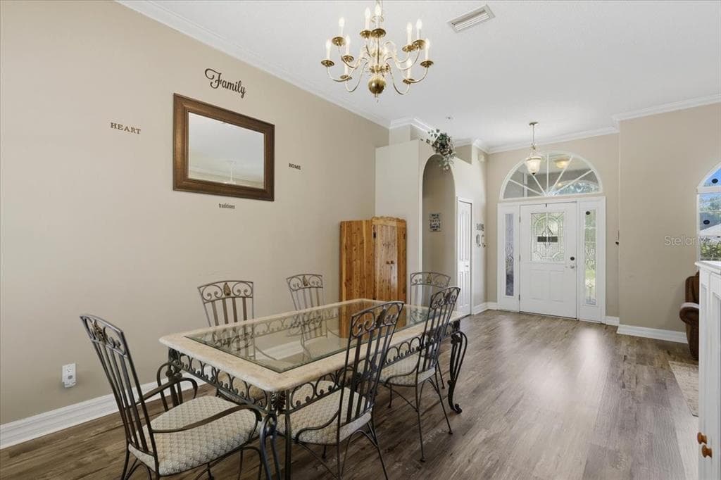 56 WESTBURY LANE photo 8