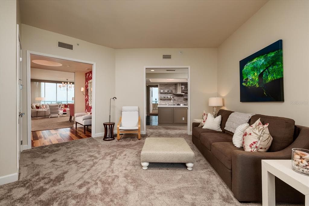 1560 GULF BOULEVARD 1101 photo 20