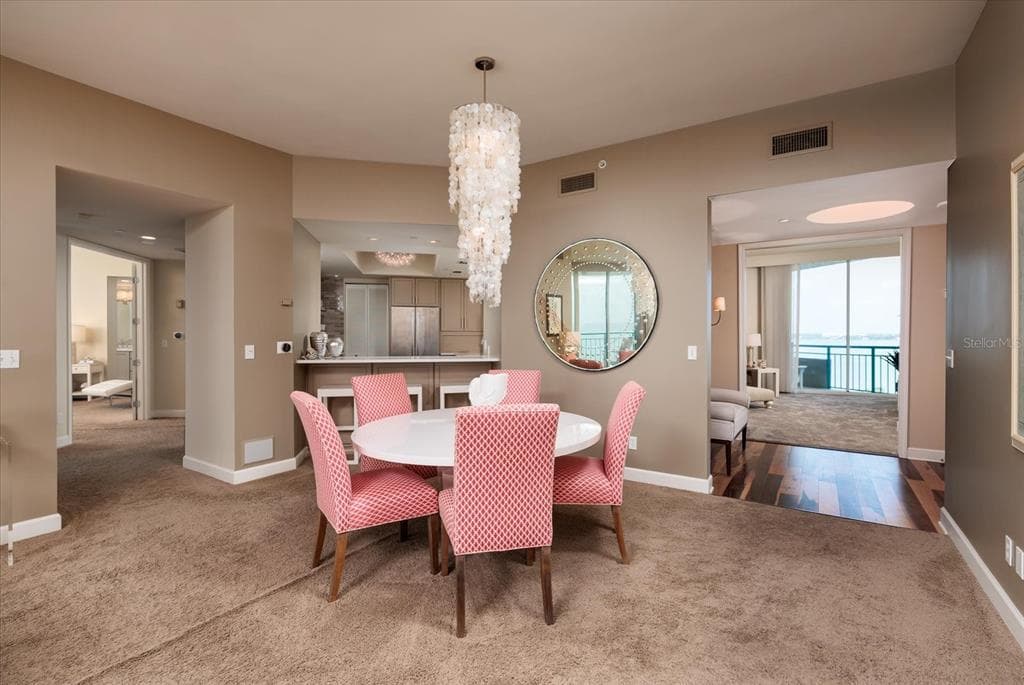 1560 GULF BOULEVARD 1101 photo 11