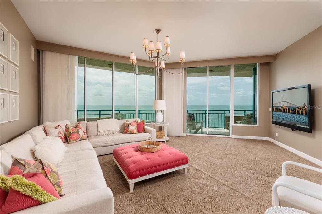 1560 GULF BOULEVARD 1101 photo 8