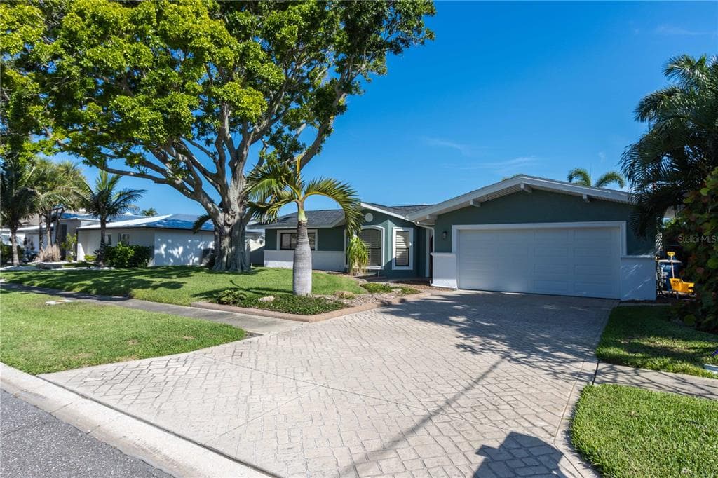 440 PALM ISLAND SE photo 11