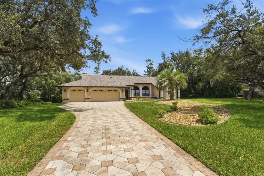 10307 WATERS EDGE COURT photo 2