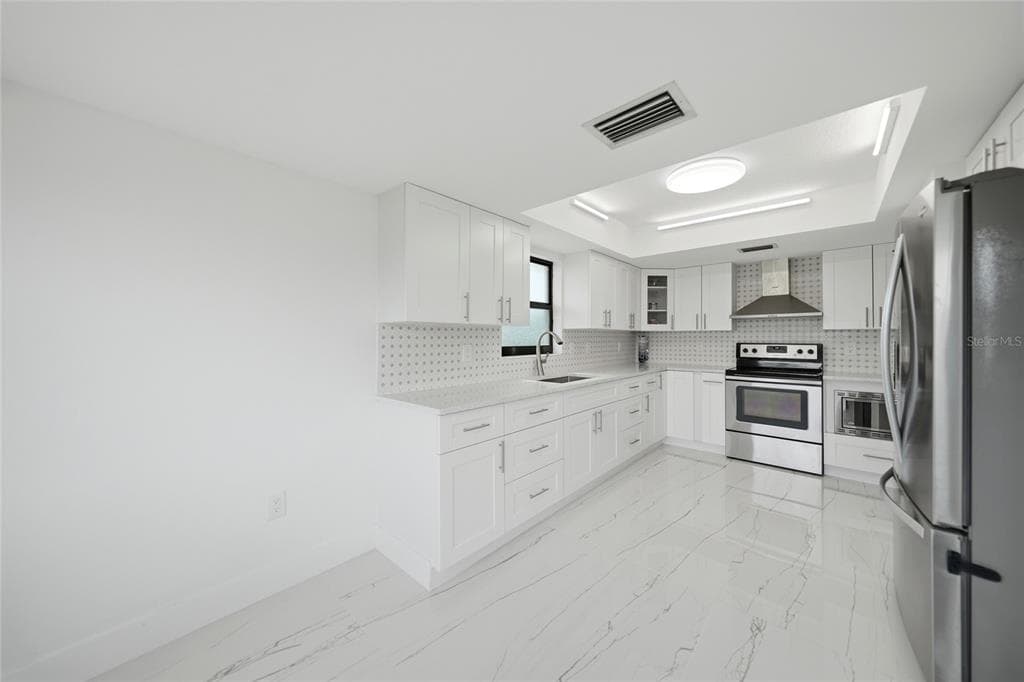 2705 MAURITANIA ROAD photo 13
