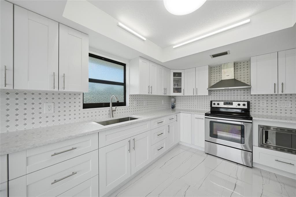 2705 MAURITANIA ROAD photo 12