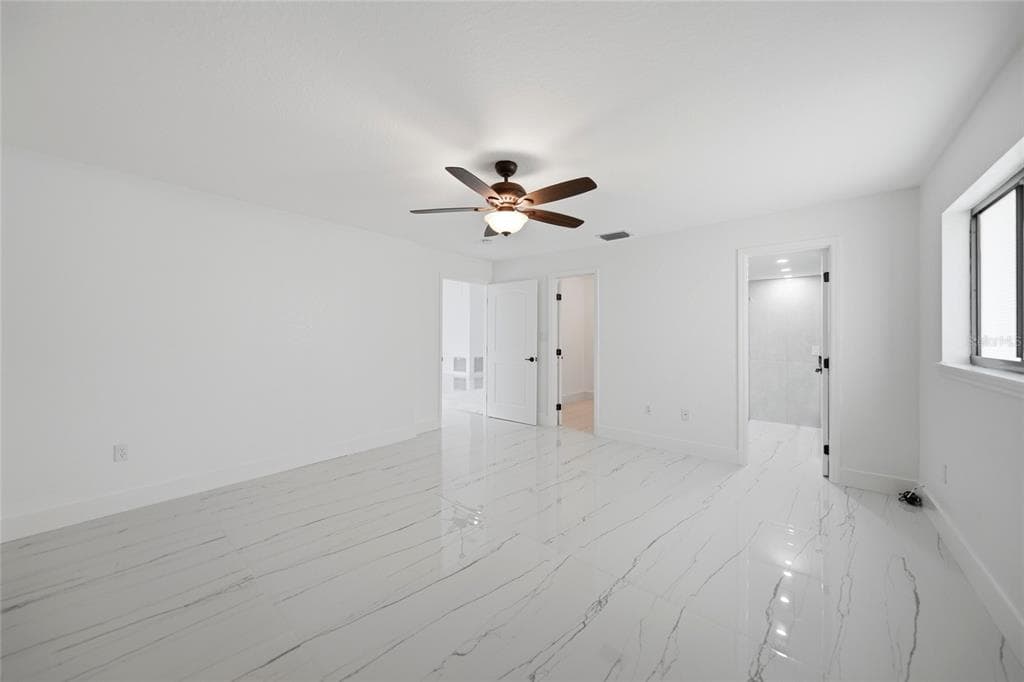 2705 MAURITANIA ROAD photo 18