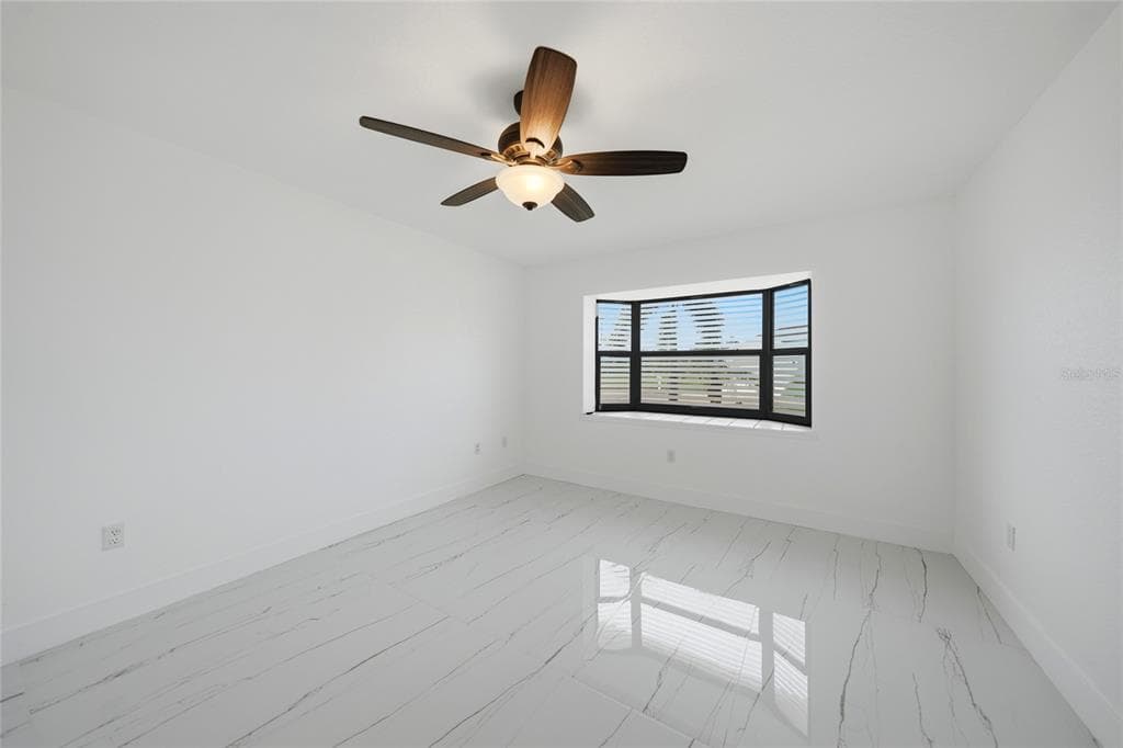 2705 MAURITANIA ROAD photo 25