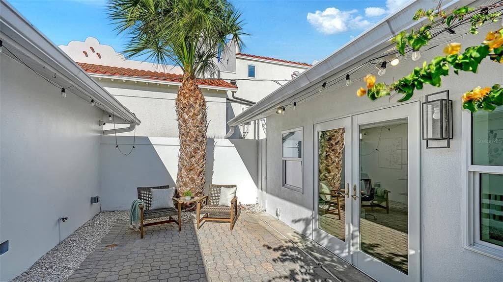 339 TREASURE BOAT WAY photo 17