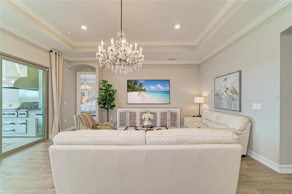 289 VILLORESI BOULEVARD photo 13