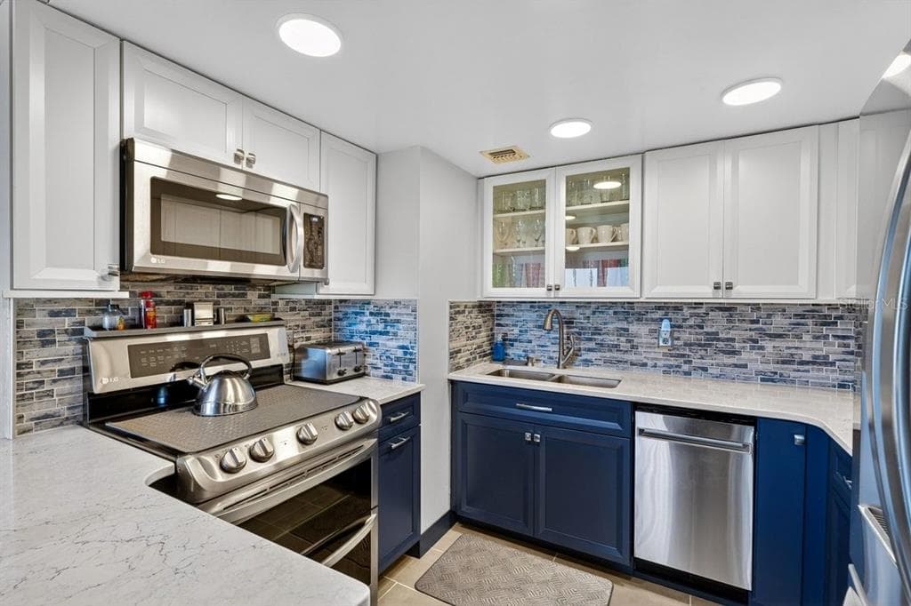 2700 OCEAN SHORE BOULEVARD 106 photo 9