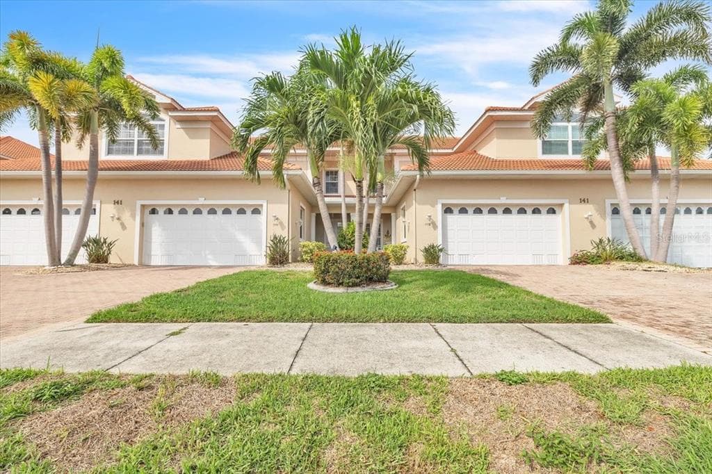 141 TROPICANA DRIVE 1112 photo 2
