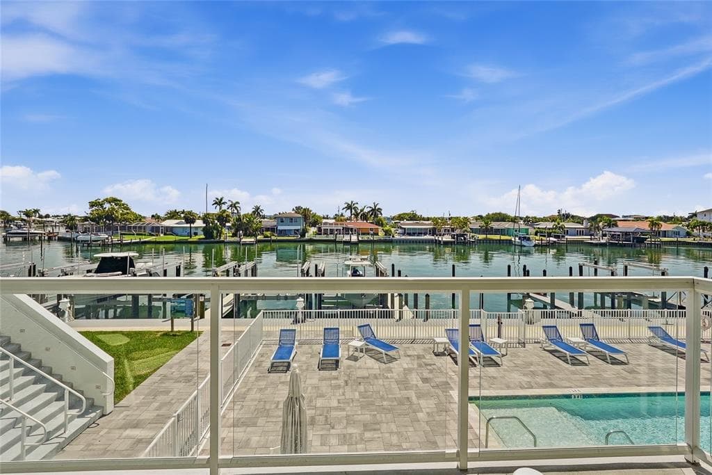 415 ISLAND WAY 204 photo 11