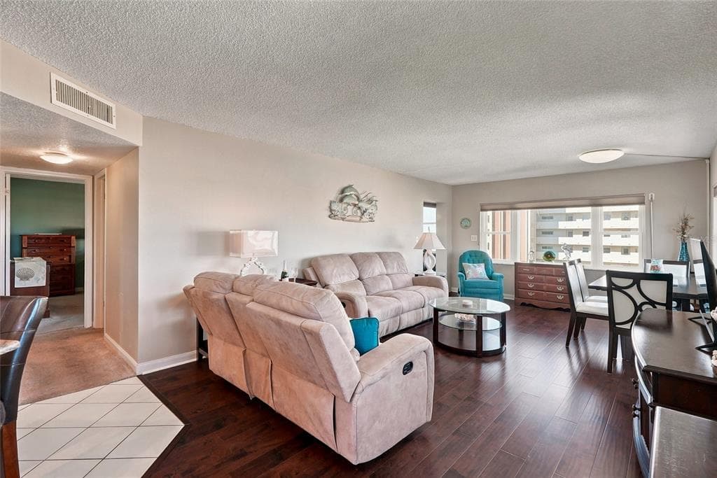 4550 COVE CIRCLE 1009 photo 7