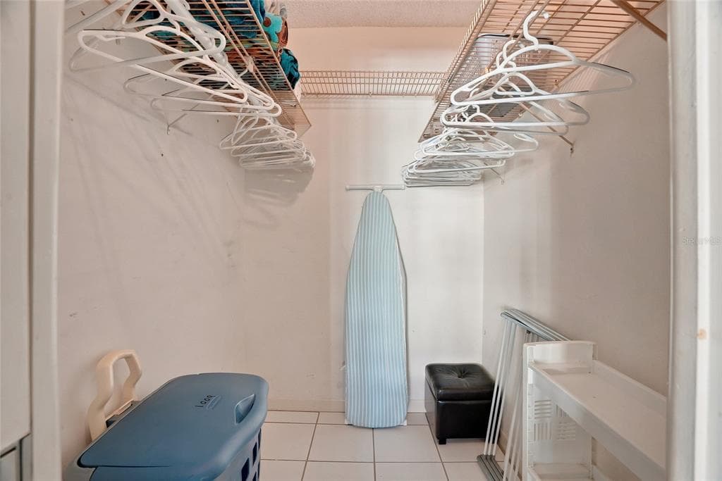 4550 COVE CIRCLE 1009 photo 20