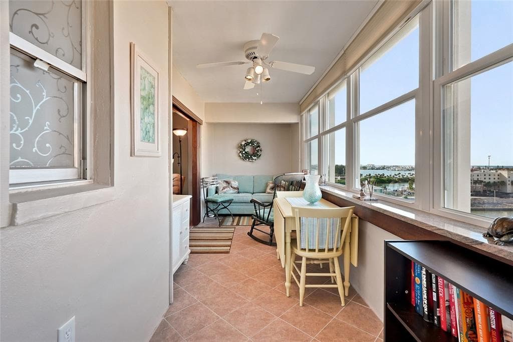 4550 COVE CIRCLE 1009 photo 15