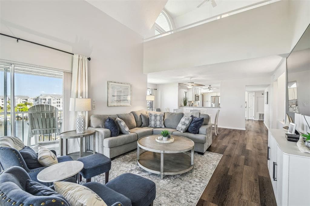 5537 SEA FOREST DRIVE 301 photo 16