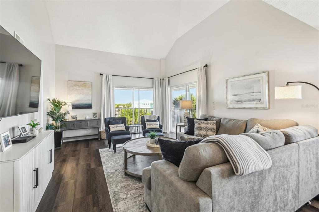 5537 SEA FOREST DRIVE 301 photo 15