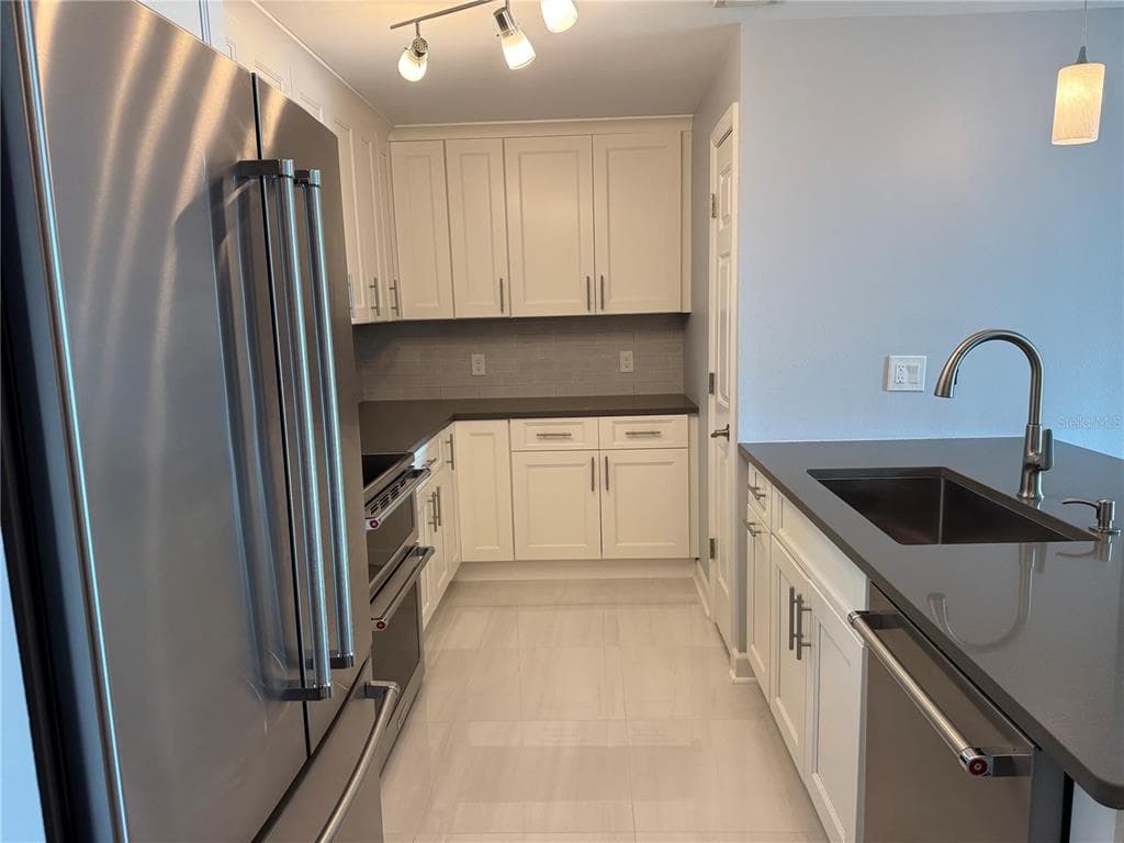 345 BAYSHORE BOULEVARD 1102 photo 7