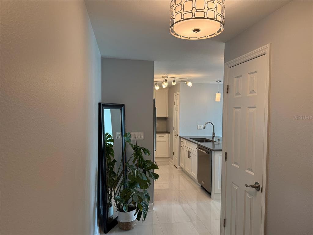 345 BAYSHORE BOULEVARD 1102 photo 4
