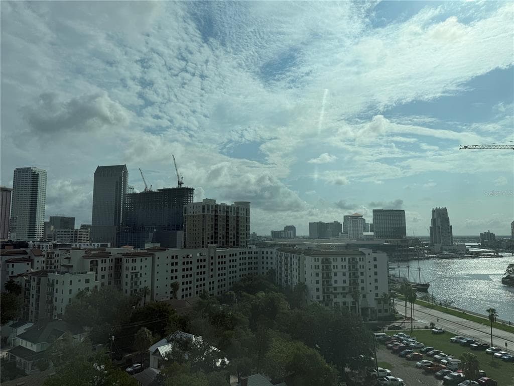 345 BAYSHORE BOULEVARD 1102 photo 21