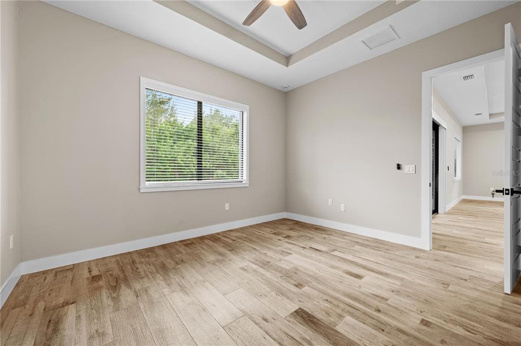 139 SUNSET ROAD photo 24