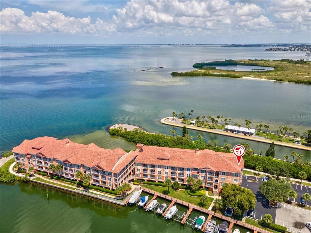 5000 CULBREATH KEY WAY 9-301 photo 3