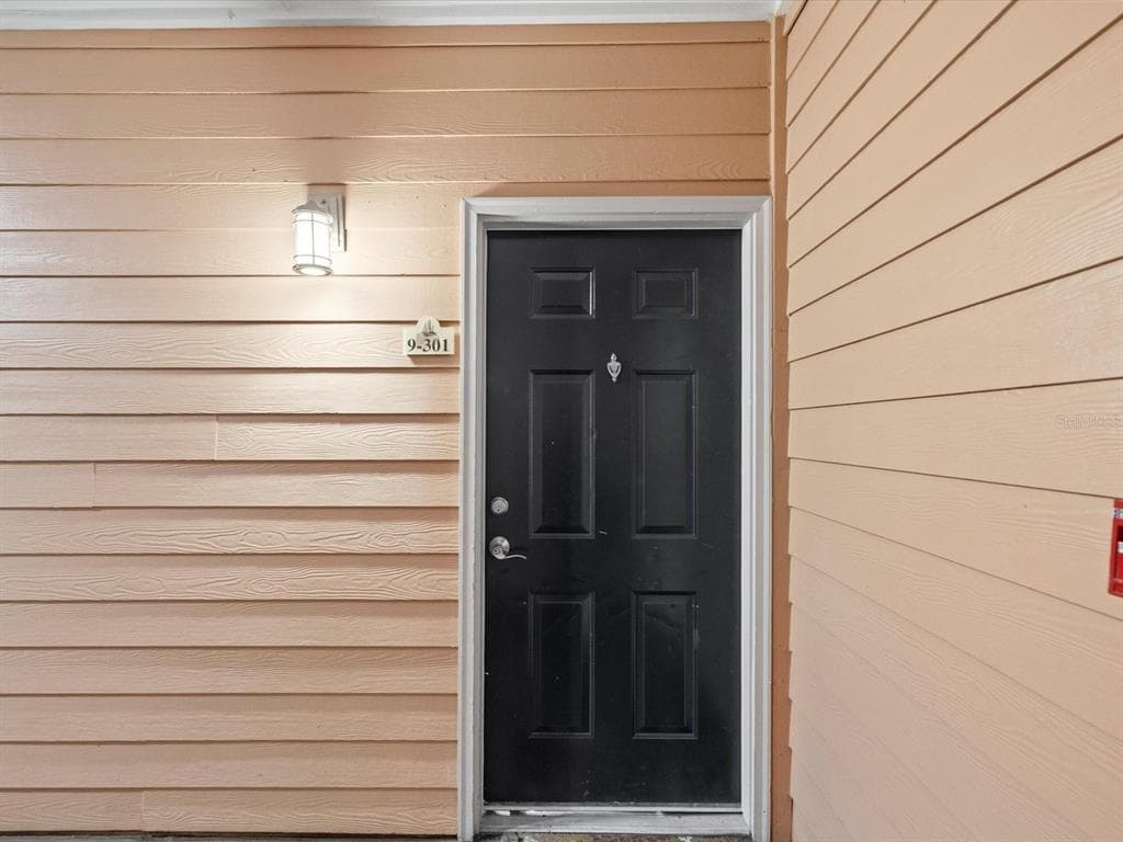 5000 CULBREATH KEY WAY 9-301 photo 14