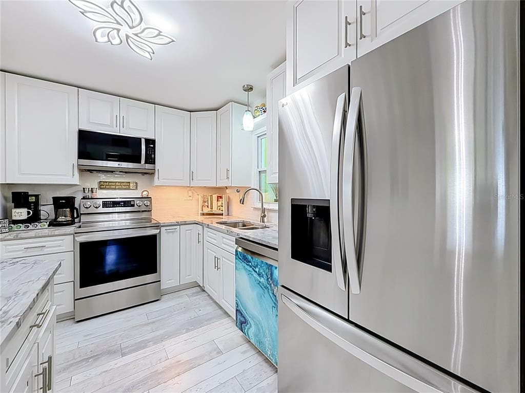 4046 FLORAMAR TERRACE photo 4