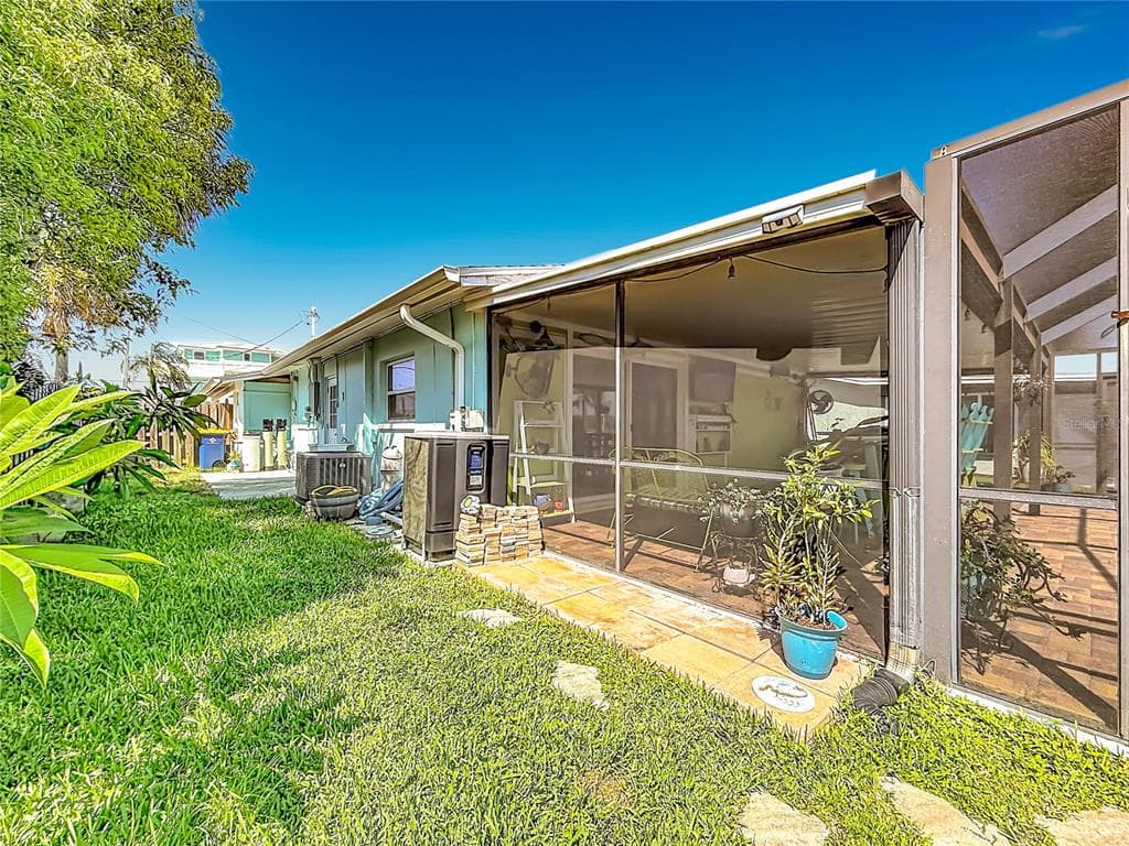 4046 FLORAMAR TERRACE photo 21