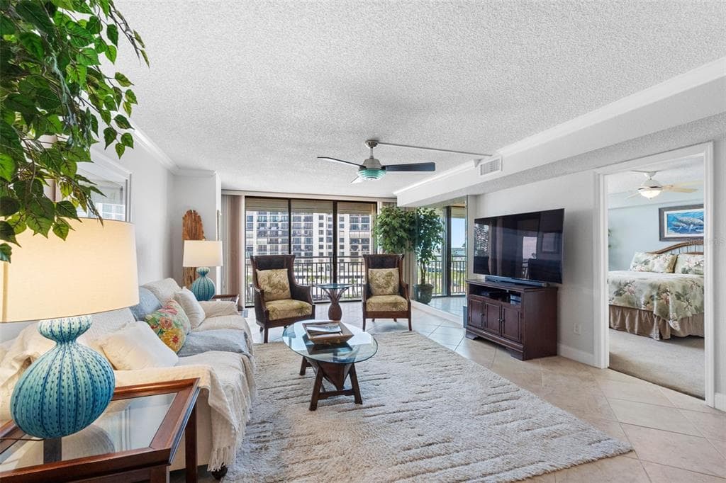 1430 GULF BOULEVARD 406 photo 6