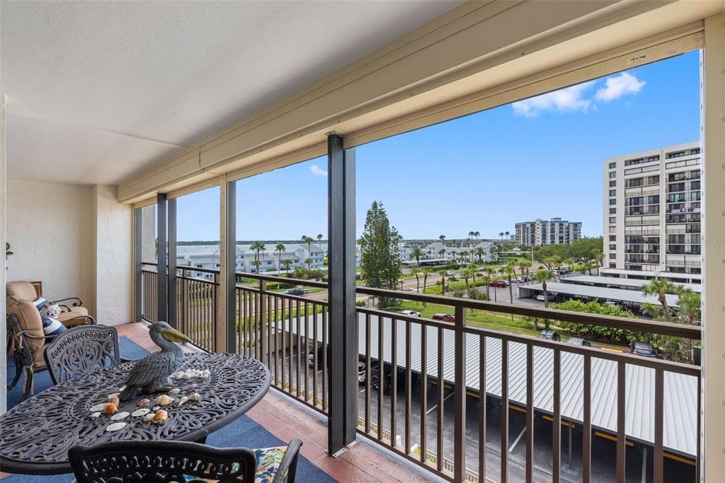 1430 GULF BOULEVARD 406 photo 17