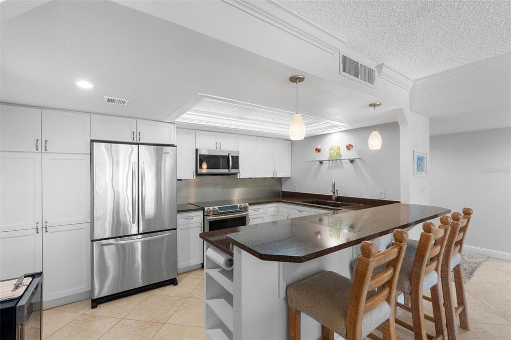 1430 GULF BOULEVARD 406 photo 7