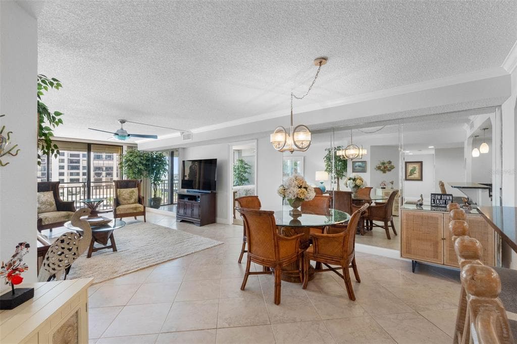 1430 GULF BOULEVARD 406 photo 5