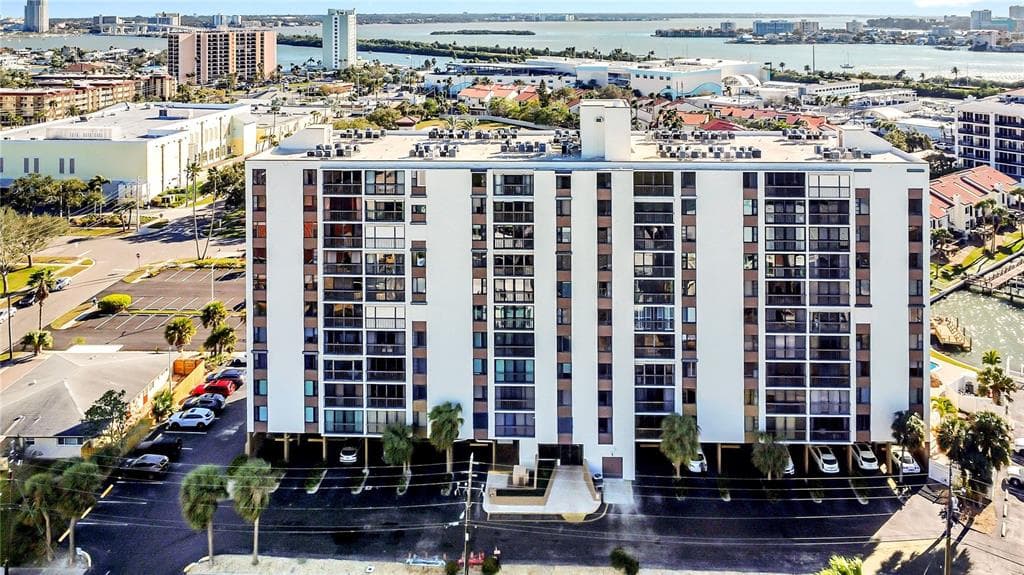 255 DOLPHIN POINT 407 photo 1